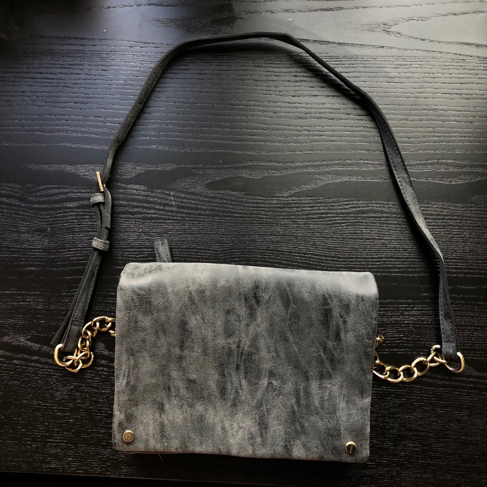 NWOT Grey crossbody with gold detailing